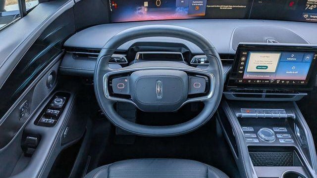 2024 Lincoln Nautilus Reserve