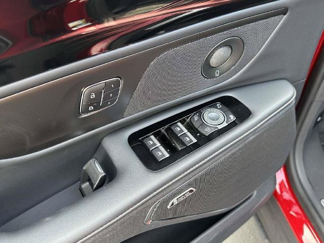 2024 Lincoln Nautilus - $49,999