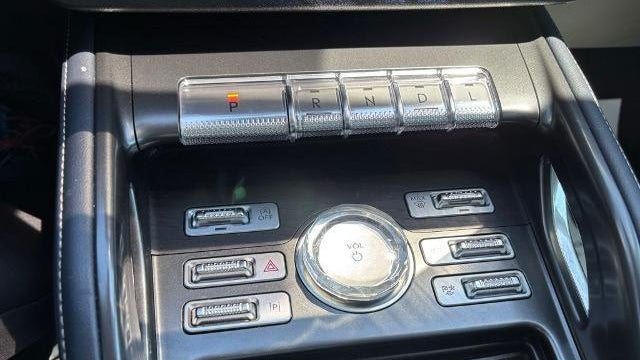 2025 Lincoln Nautilus Reserve