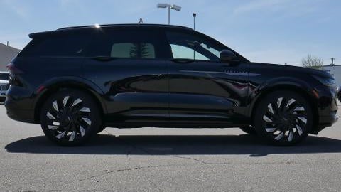 2025 Lincoln Nautilus Reserve