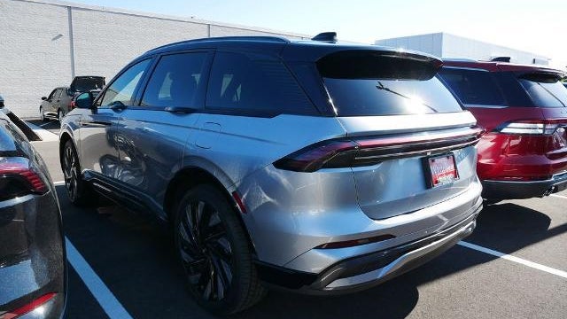 2025 Lincoln Nautilus Reserve