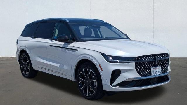 2024 Lincoln Nautilus Reserve