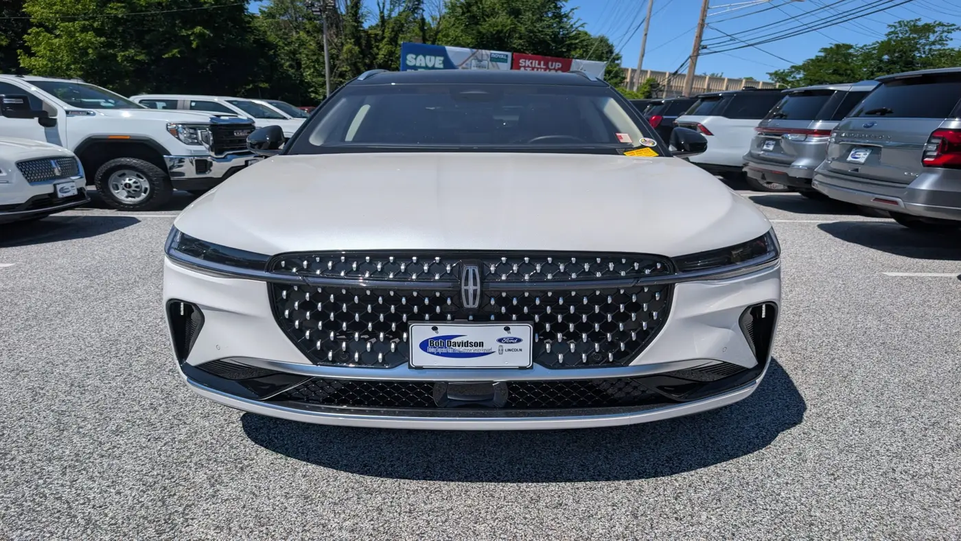 2024 Lincoln Nautilus Reserve