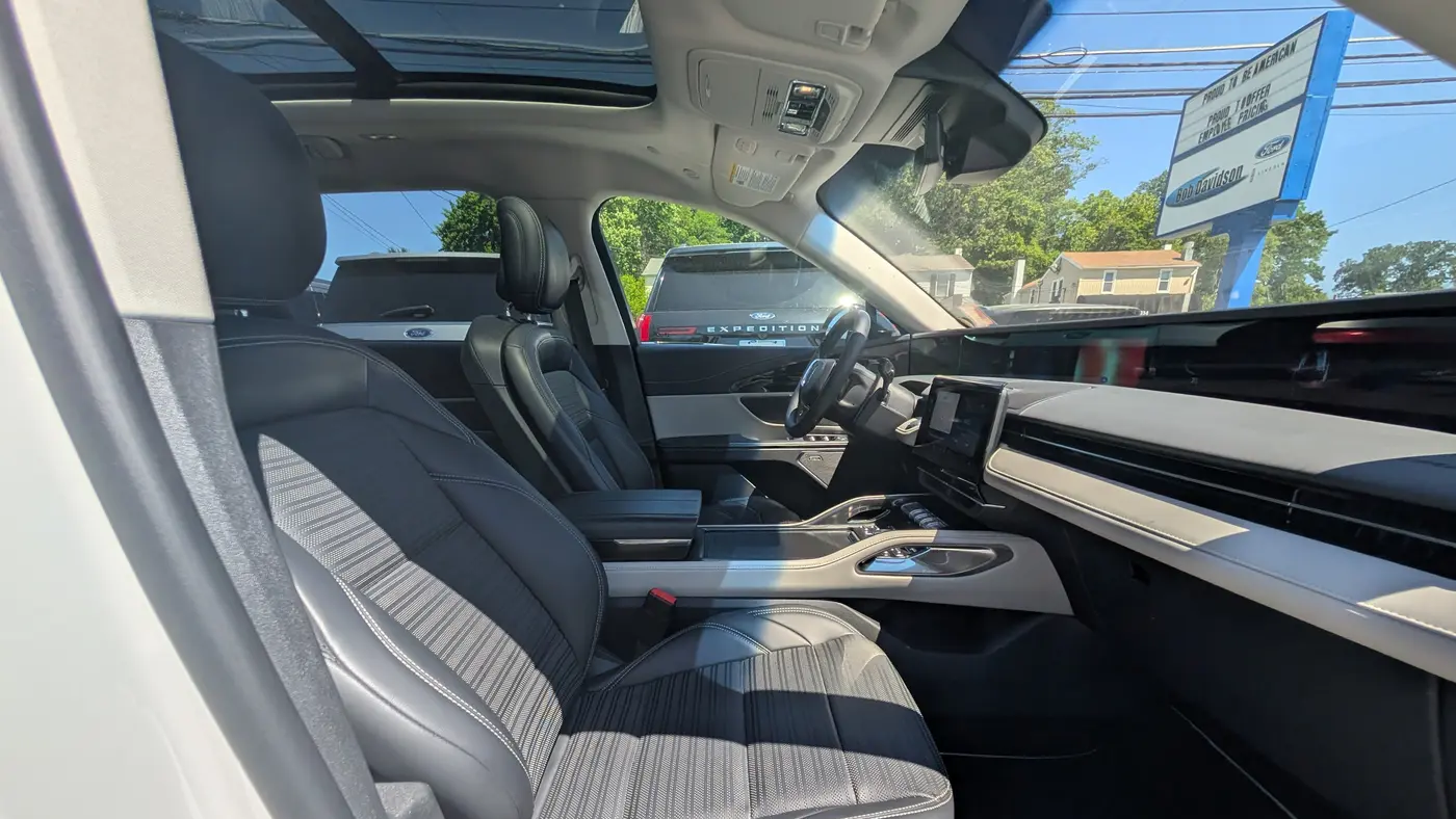 2024 Lincoln Nautilus Reserve