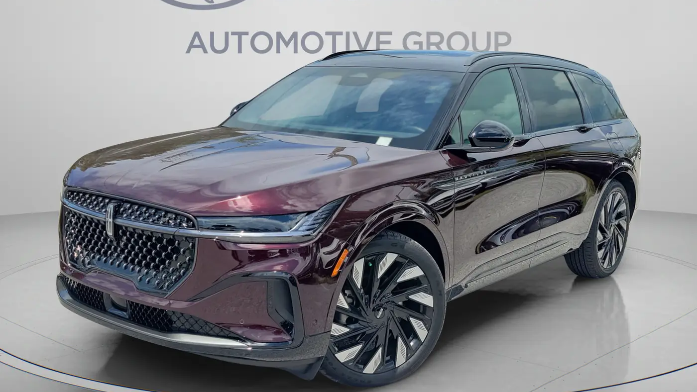 Preowned 2024 Lincoln Nautilus Reserve for Sale