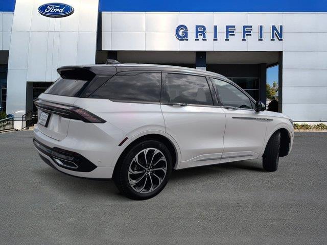 2024 Lincoln Nautilus - $45,430