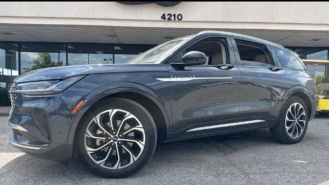 Preowned 2024 Lincoln Nautilus Reserve for Sale