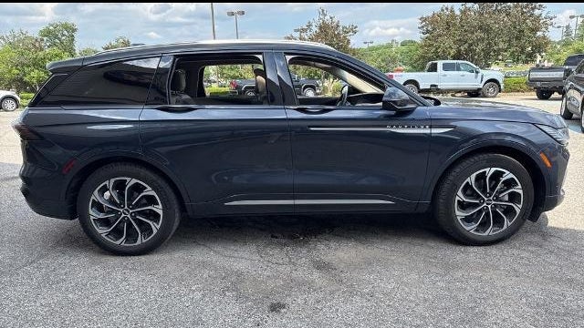 2024 Lincoln Nautilus Reserve