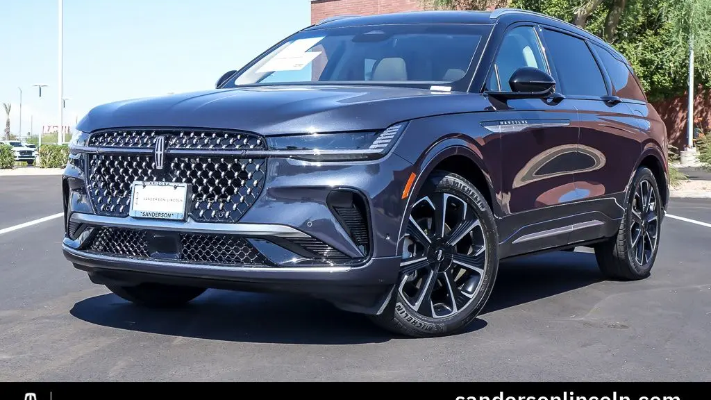 Preowned 2024 Lincoln Nautilus Reserve for Sale