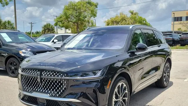 2024 Lincoln Nautilus Reserve