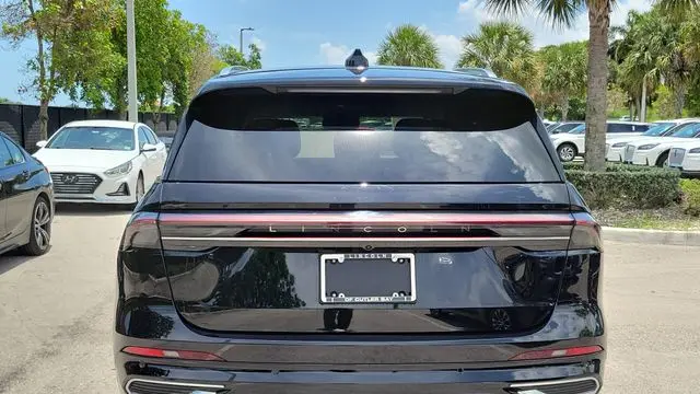 2024 Lincoln Nautilus Reserve