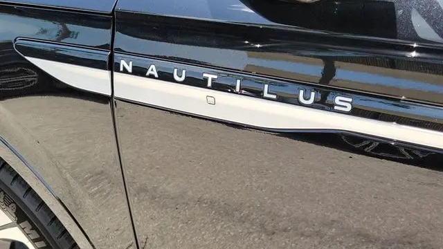2024 Lincoln Nautilus Reserve