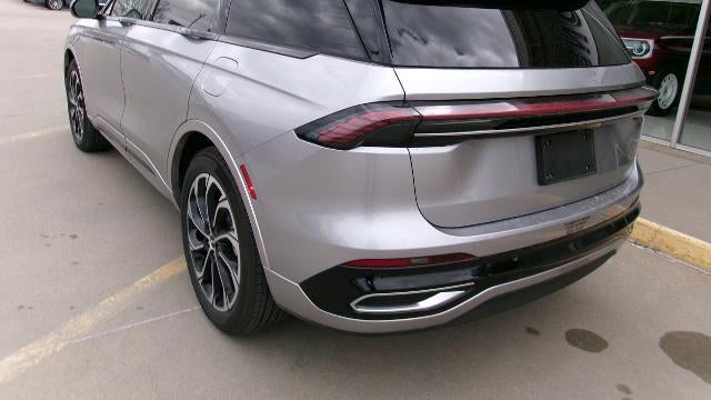 2025 Lincoln Nautilus Reserve