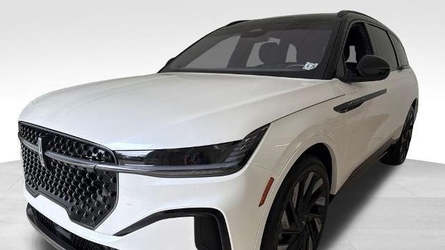 2024 Lincoln Nautilus Reserve