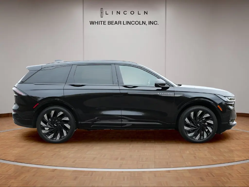 2026 Lincoln Nautilus - $60,345