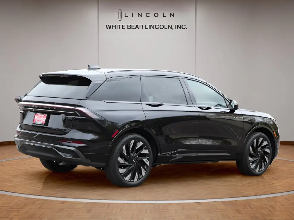 2026 Lincoln Nautilus - $60,345