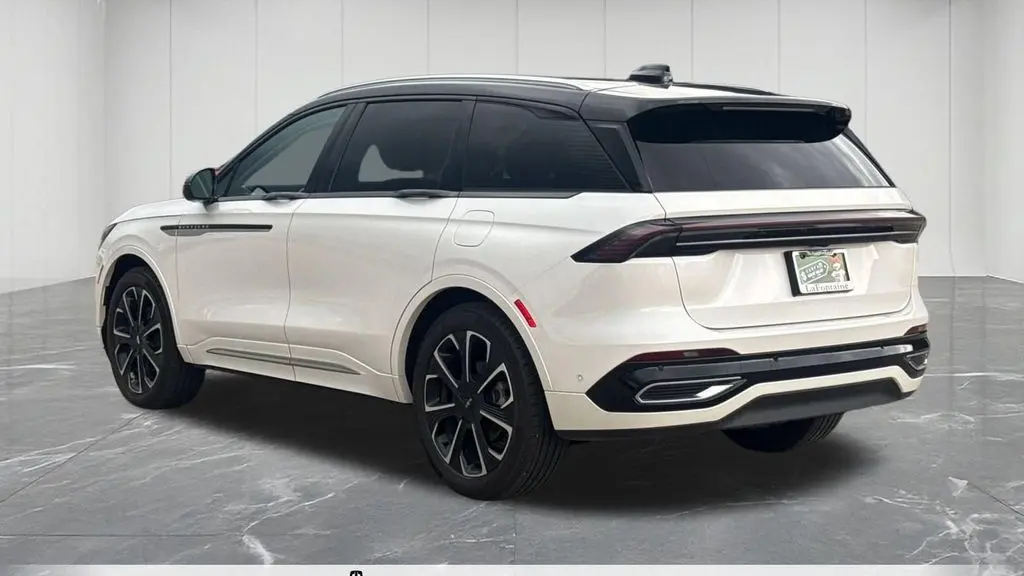 2024 Lincoln Nautilus Reserve