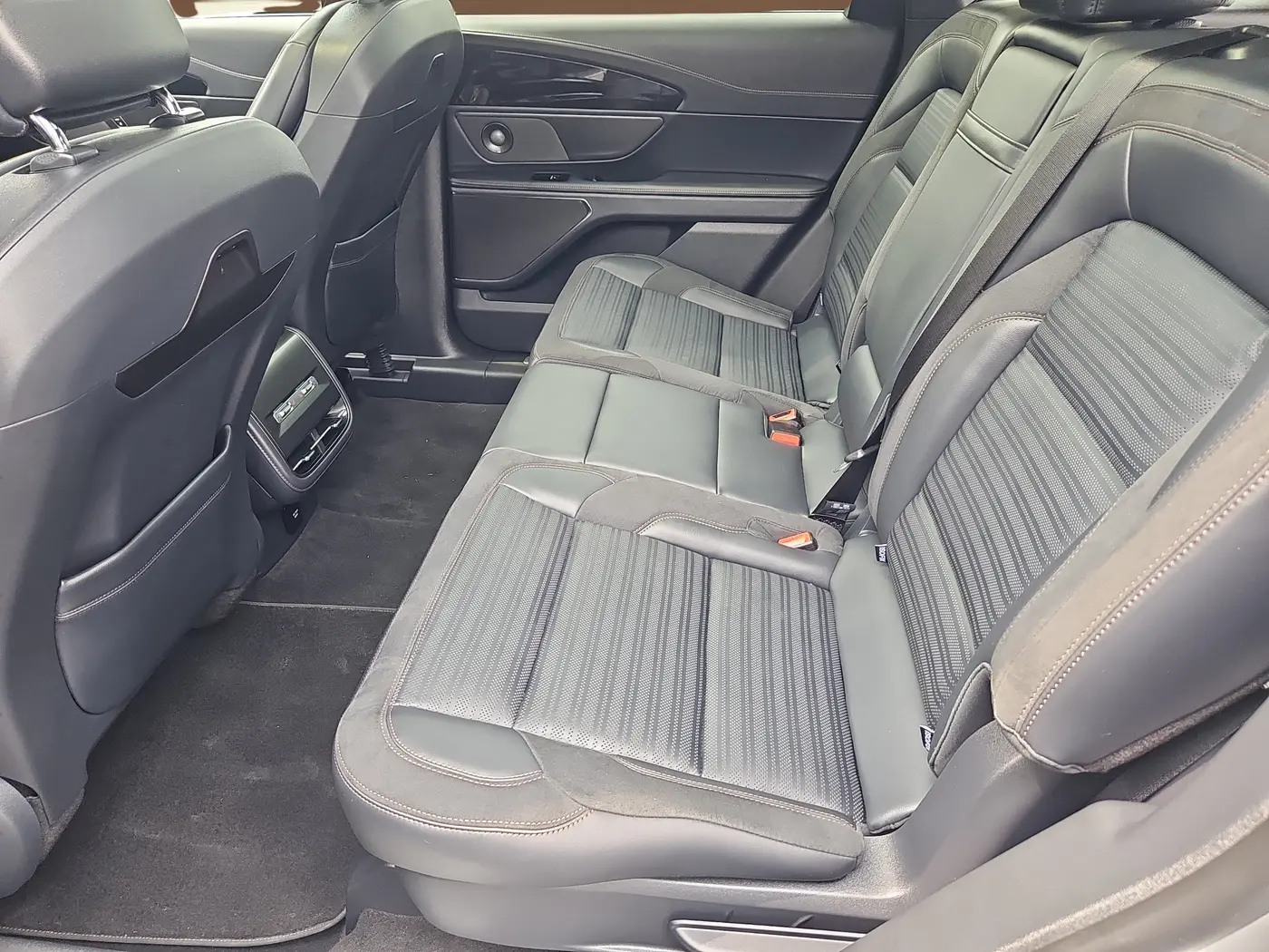 2024 Lincoln Nautilus - $50,895