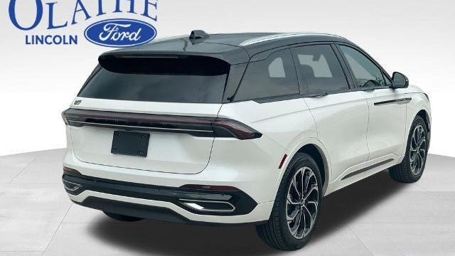 2025 Lincoln Nautilus Reserve