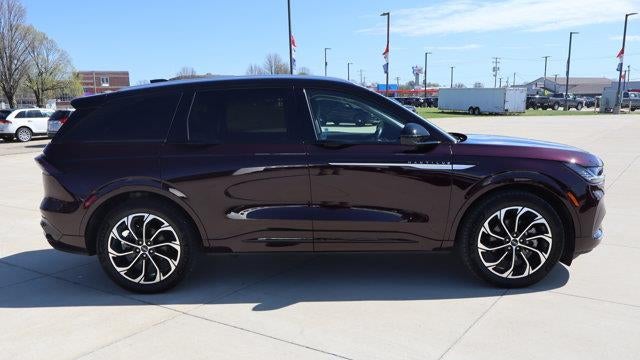 2025 Lincoln Nautilus Reserve