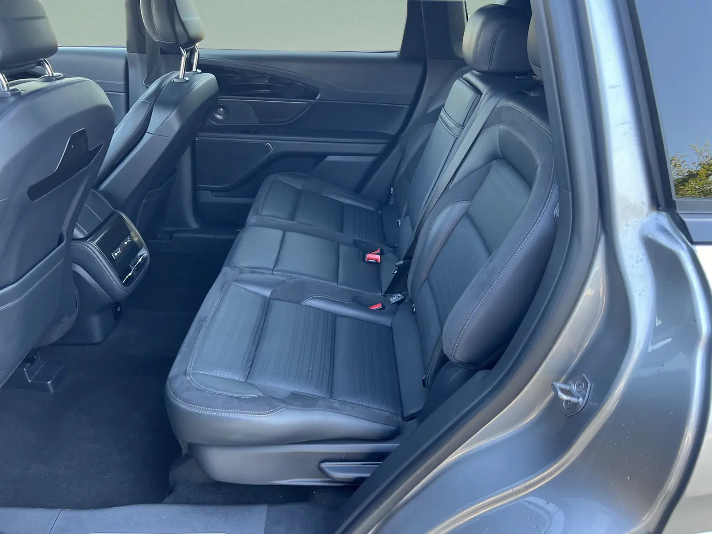 2024 Lincoln Nautilus - $48,999