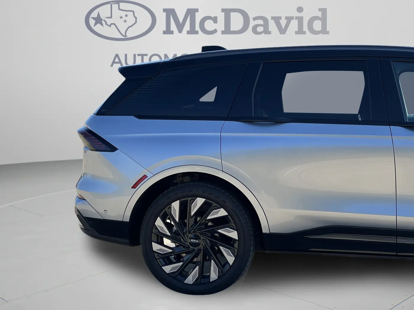 2024 Lincoln Nautilus - $48,999