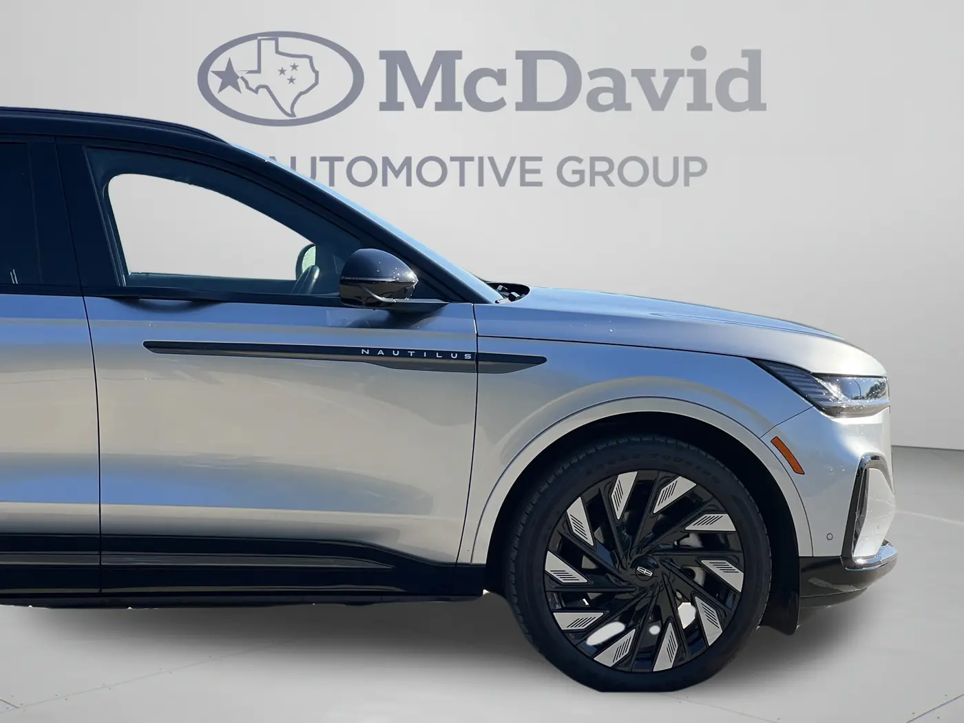 2024 Lincoln Nautilus - $48,999