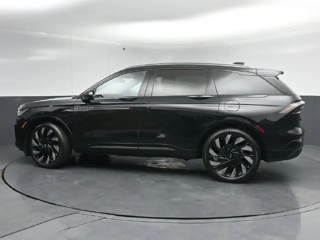 2026 Lincoln Nautilus - $60,895