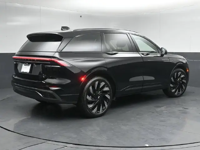 2026 Lincoln Nautilus - $60,895