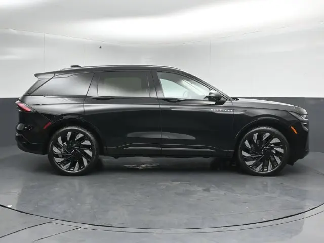 2026 Lincoln Nautilus - $60,895