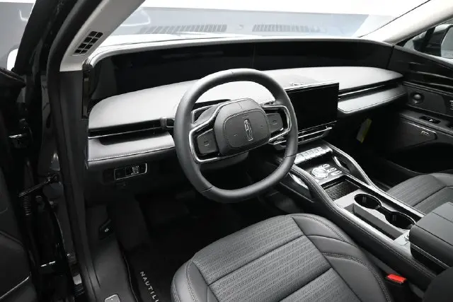 2026 Lincoln Nautilus - $60,895