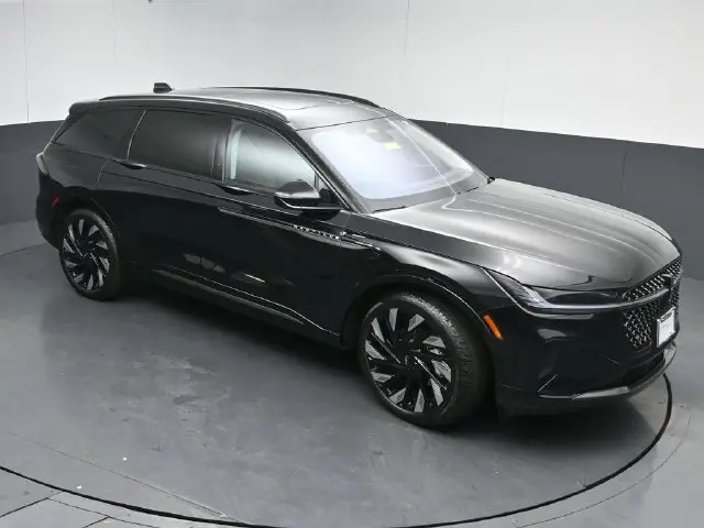 2026 Lincoln Nautilus - $60,895