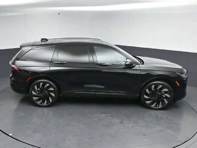 2026 Lincoln Nautilus - $60,895