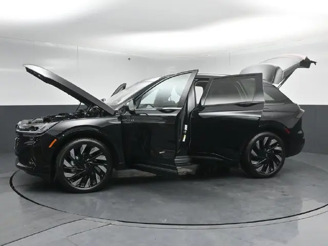 2026 Lincoln Nautilus - $60,895