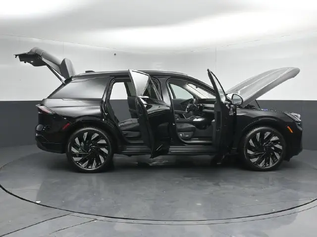 2026 Lincoln Nautilus - $60,895