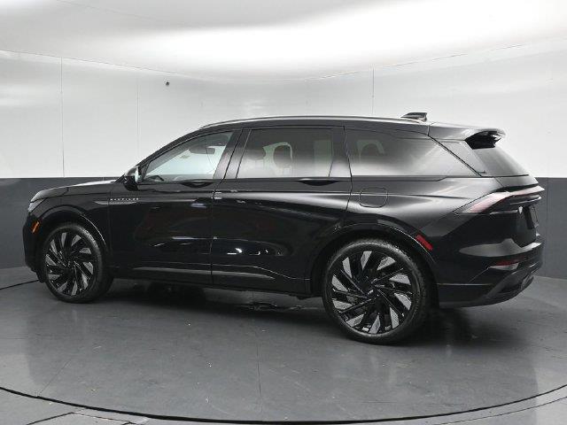 2026 Lincoln Nautilus - $59,895