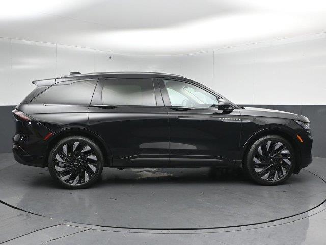 2026 Lincoln Nautilus - $59,895