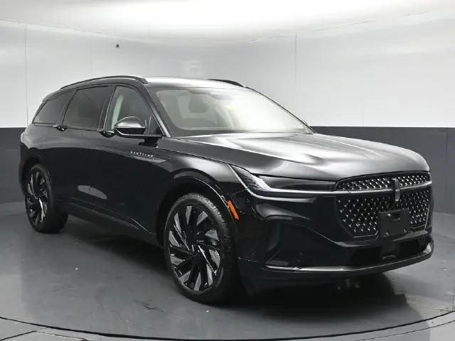 2026 Lincoln Nautilus - $59,895