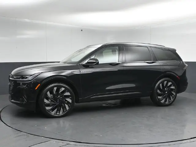 2026 Lincoln Nautilus - $59,895