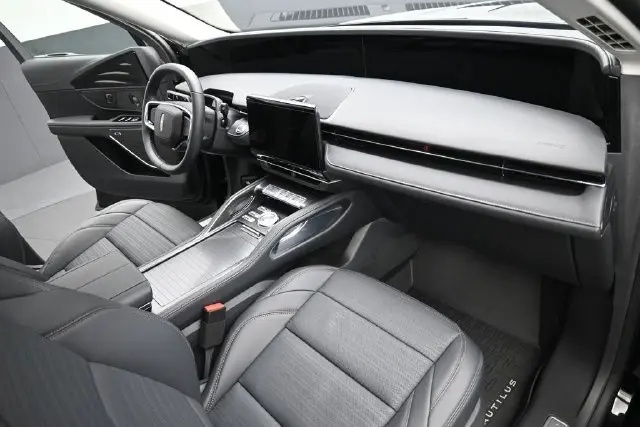 2026 Lincoln Nautilus - $59,895