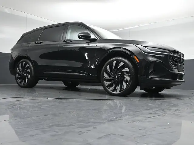 2026 Lincoln Nautilus - $59,895