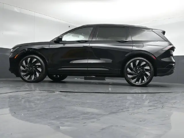 2026 Lincoln Nautilus - $59,895