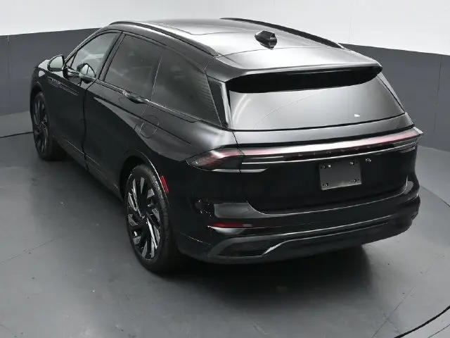 2026 Lincoln Nautilus - $59,895