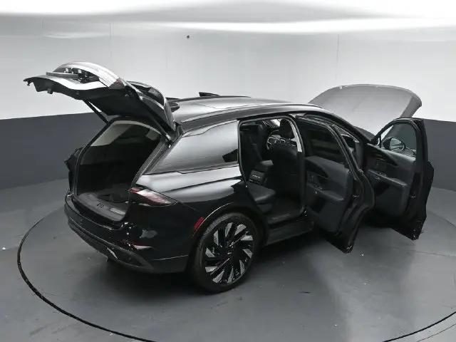 2026 Lincoln Nautilus - $59,895