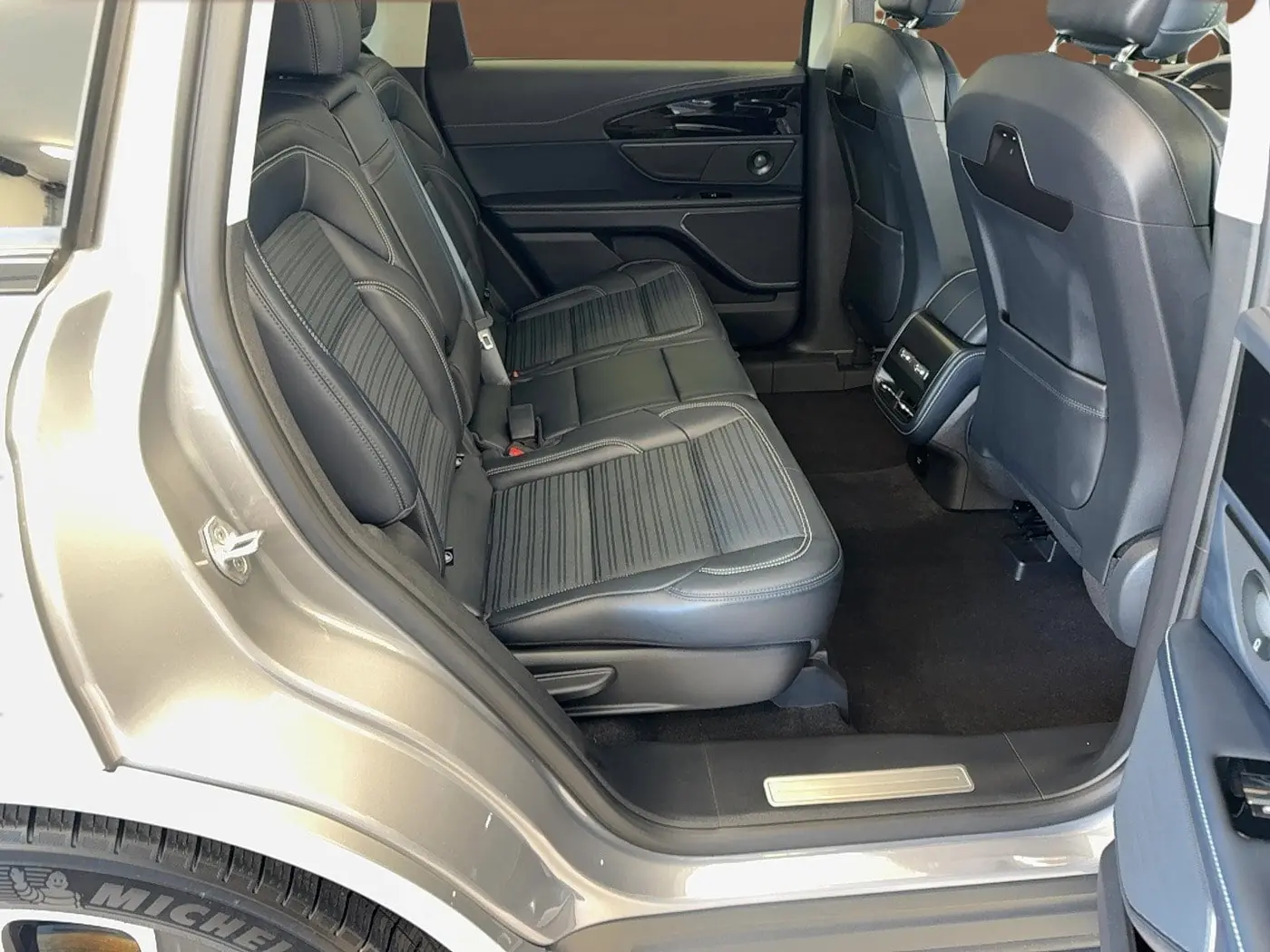 2024 Lincoln Nautilus - $49,895