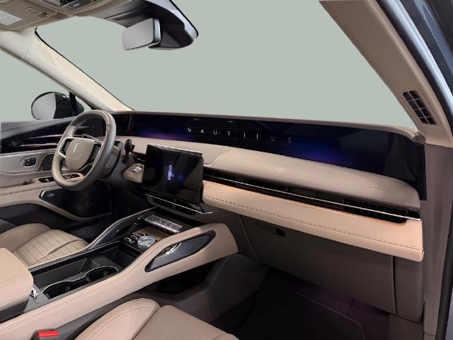 2025 Lincoln Nautilus - $59,995