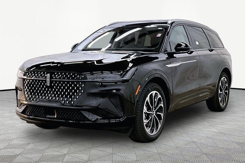 2025 Lincoln Nautilus - $55,903
