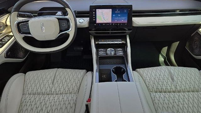 2025 Lincoln Nautilus Hybrid Black Label