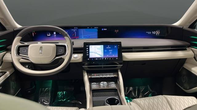 2025 Lincoln Nautilus Hybrid Black Label