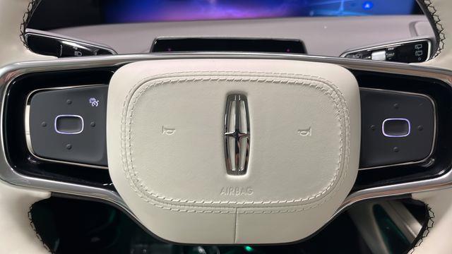 2025 Lincoln Nautilus Hybrid Black Label